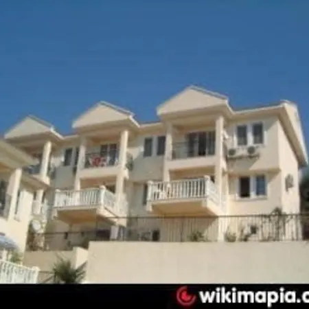 Remarkable 4-bed *